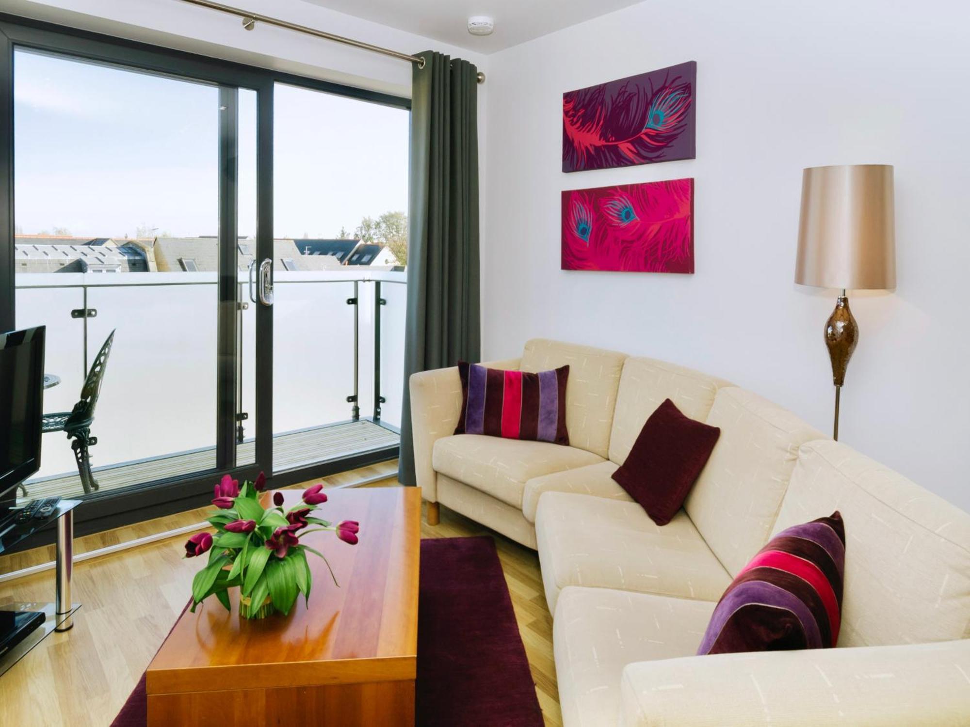 Your Space Apartments - Eden House CBG Екстериор снимка