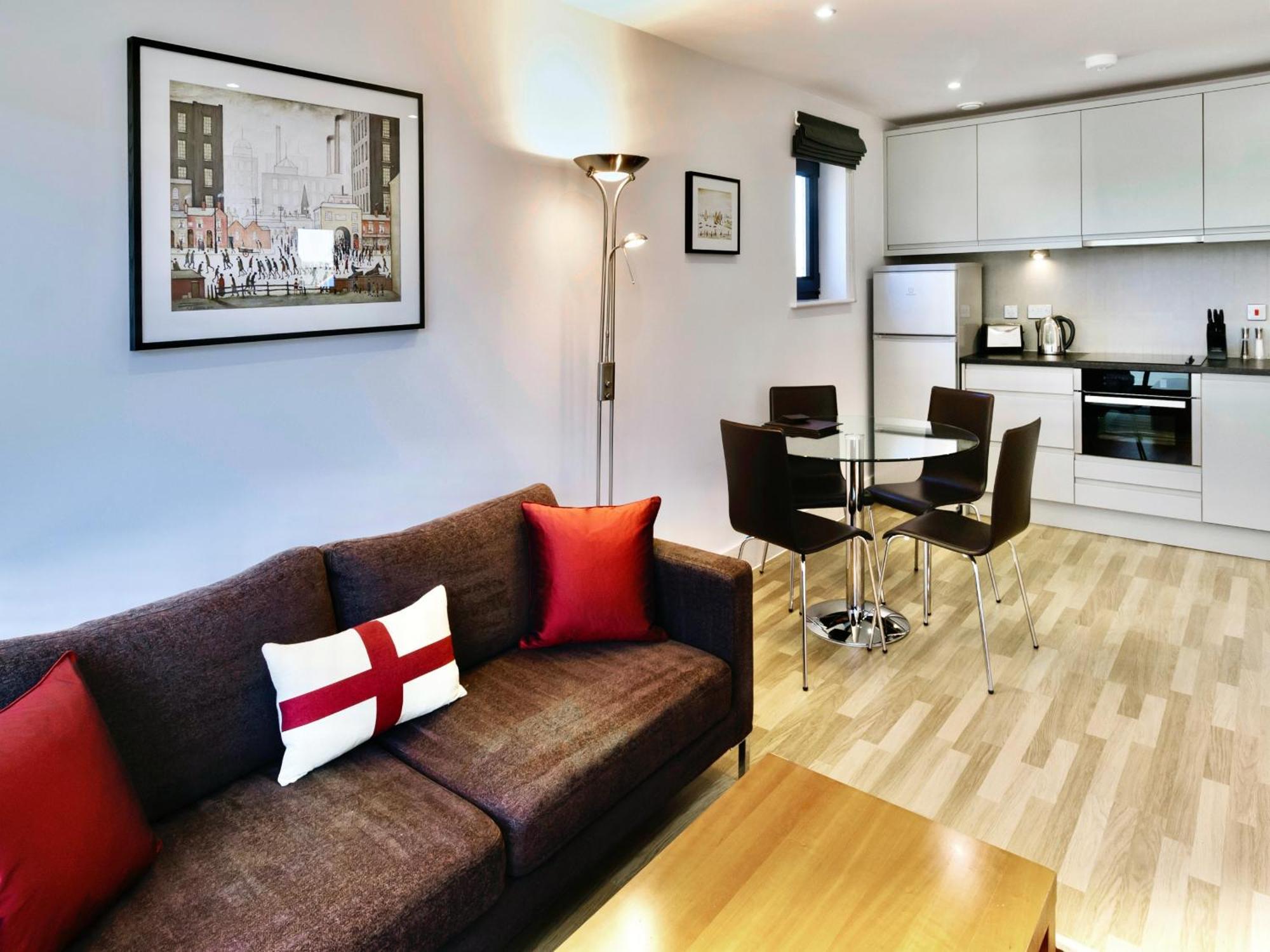 Your Space Apartments - Eden House CBG Екстериор снимка
